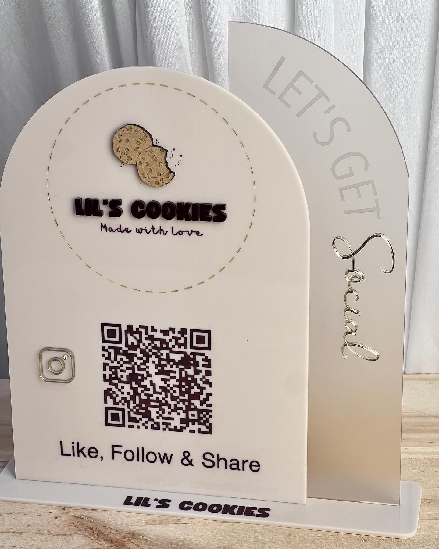 Dual Business Let’s get Social QR Sign