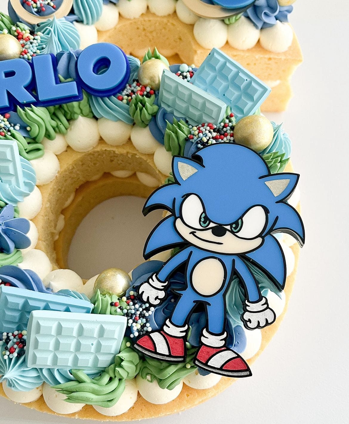 Sonic Cake or Charms Package