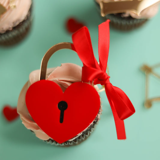 Valentines Day Cake Charm