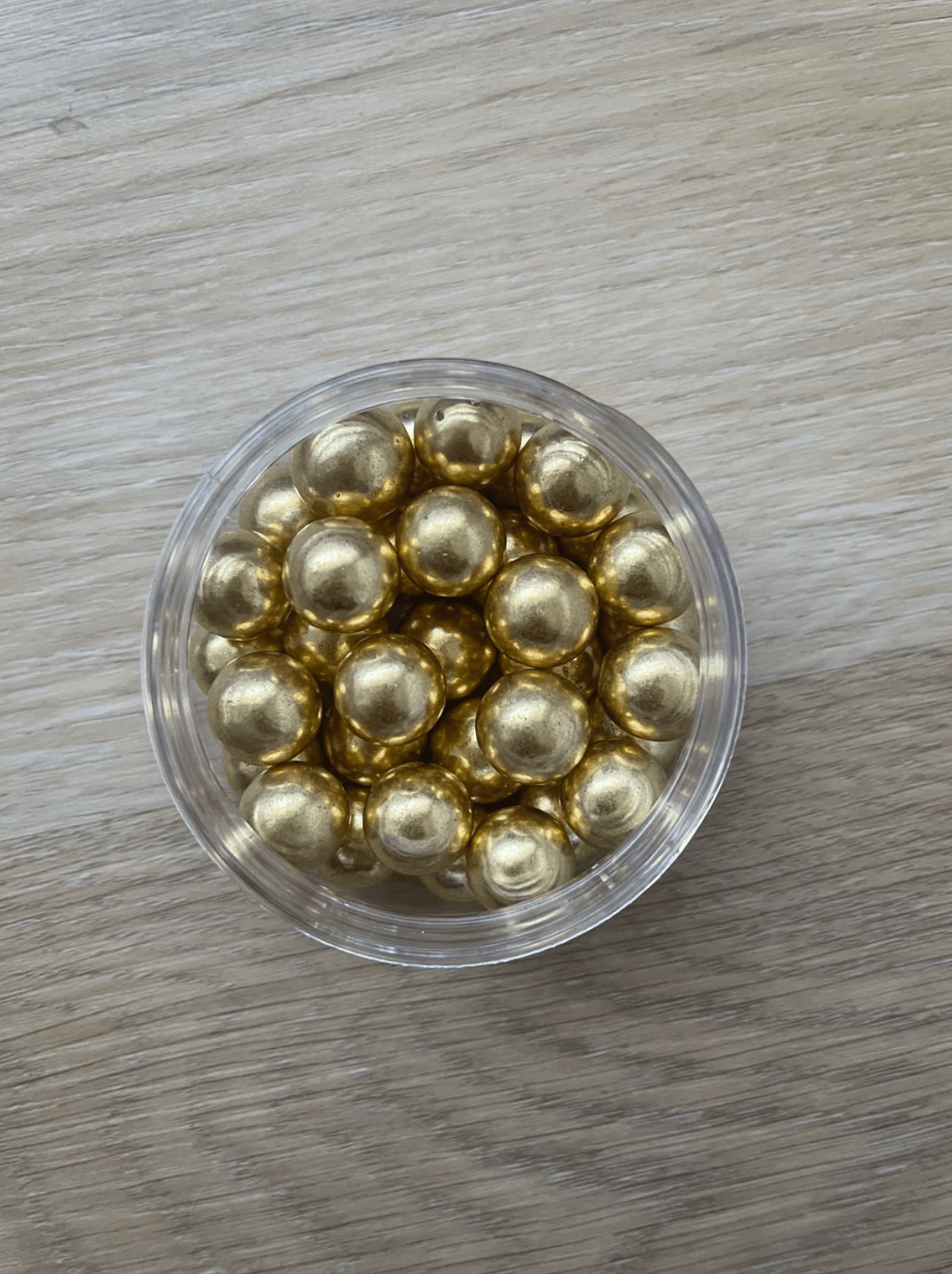 METALLIC GOLD 2mm EDIBLE CACHOUS PEARLS - 1KG  Ultimate Cake Group -  Wholesale Cake Decorating Supplies