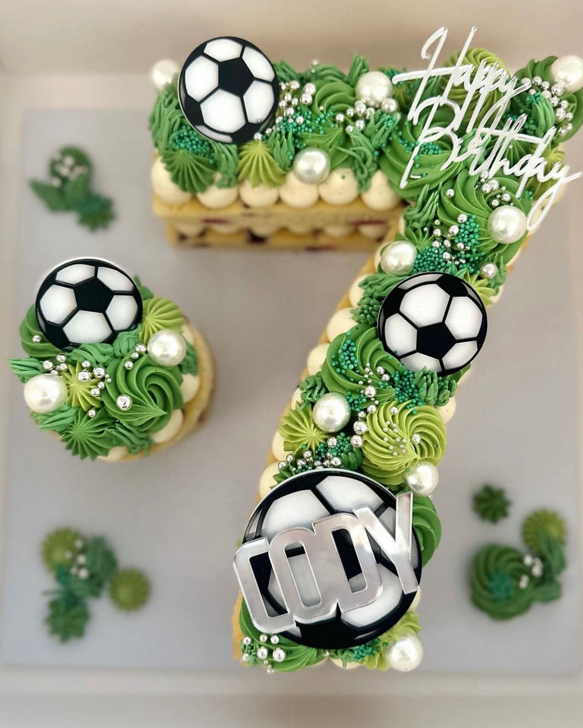 Sports Themed Cake Charms (Soccer & Basketball)