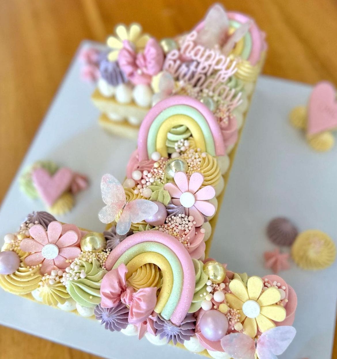 Daisy Cake & Cupcake Charms