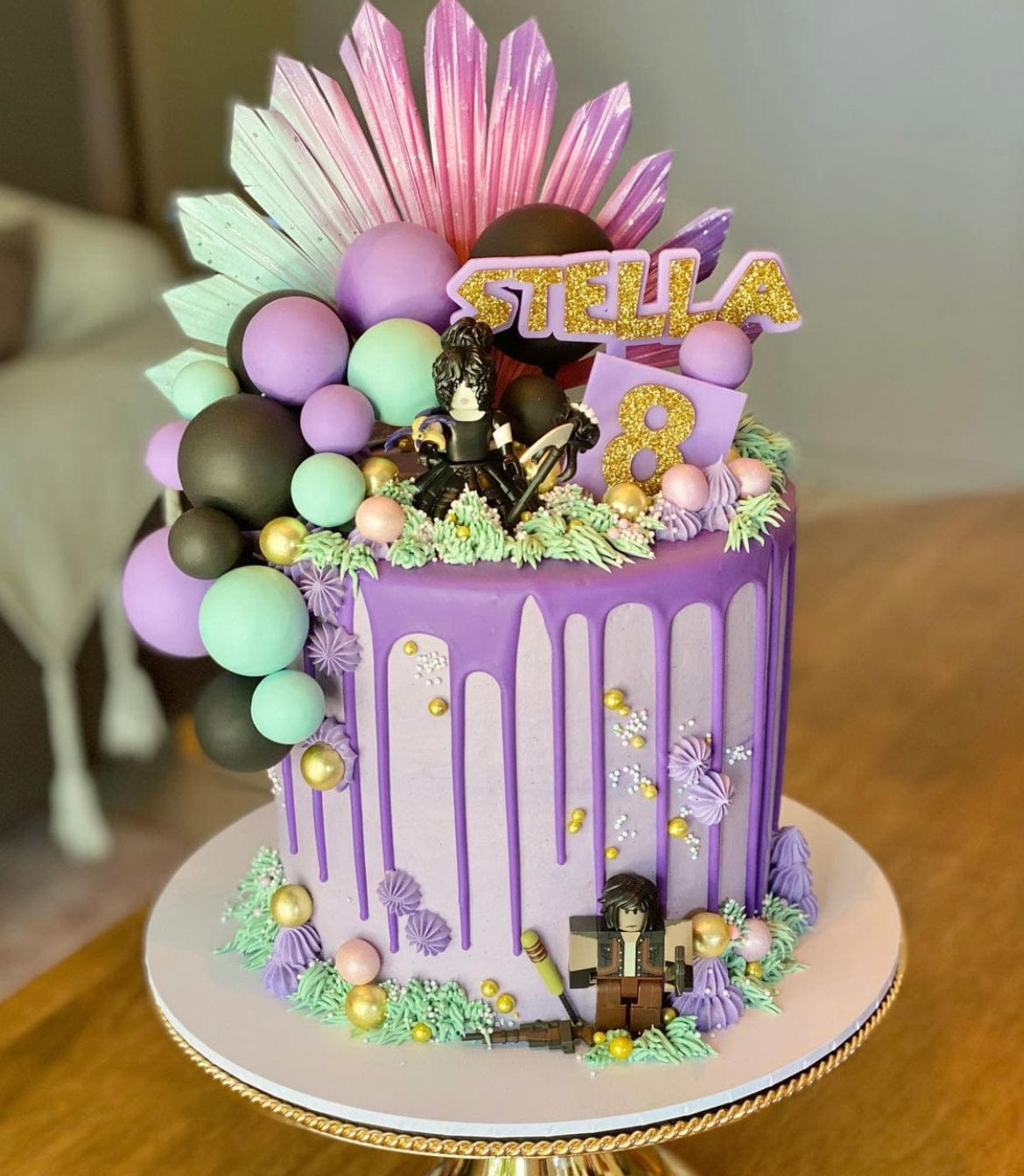 Stella Cake Topper