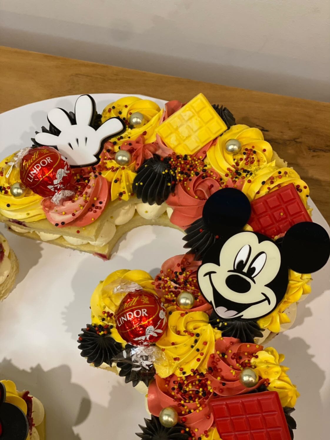 Mickey Mouse Hand Cake Charm